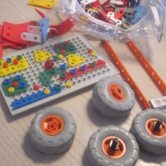 Meccano Junior - Picture 2 of 5